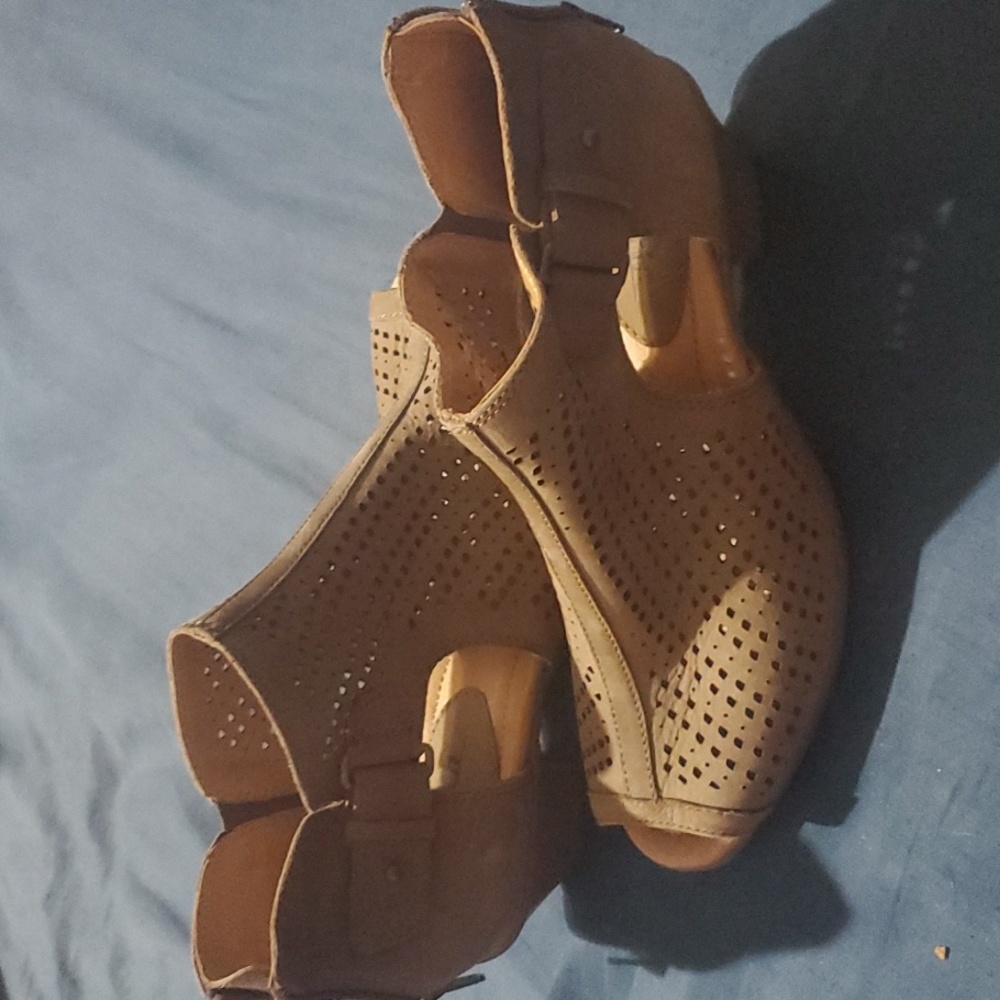 7.5 Earth Bootie